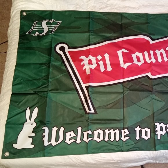 Saskatchewan Roughriders Football Pil Country Flag - Picture 5 of 5
